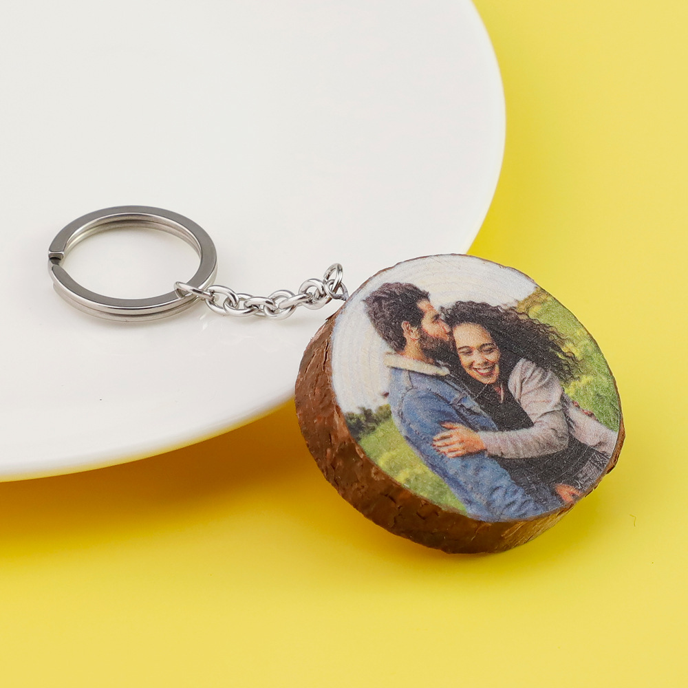 customized natural circular wood keychain with photo