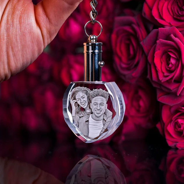 custom 3d crystal heart keychain with picture