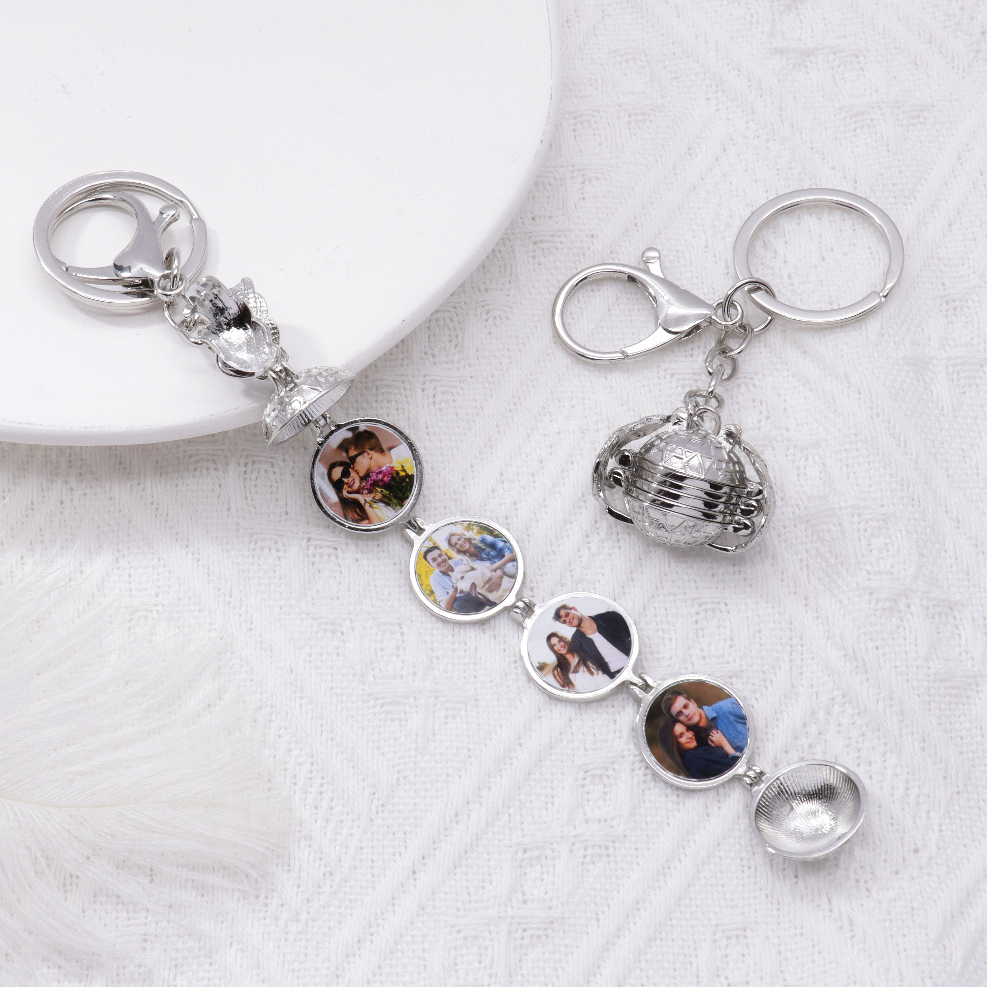 4 photo locket keychain